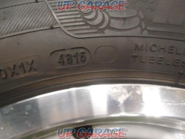 Unknown Manufacturer
+
MICHELIN (Michelin)
PREMIER
LTX
215 / 65R16-08