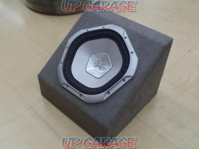 SONY
Xplod
XS-L1290P5
Subwoofer with BOX-02