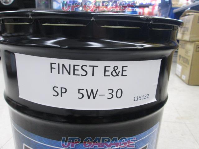 TEXT
FINEST
E & E
4-cycle engine oil
5W-30
20L
Pale tube-02