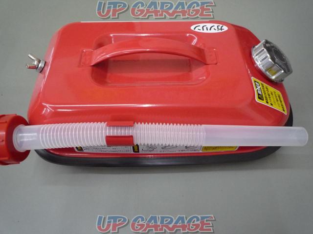 Large self-
Gasoline carrying cans
5L-02