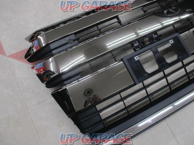 Toyota
90 Noah genuine front grill-02