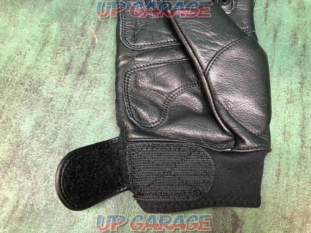 Buggy
Leather Gloves-07