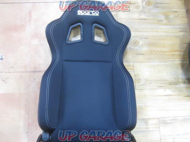 SPARCO
Reclining sports seats
R100-02