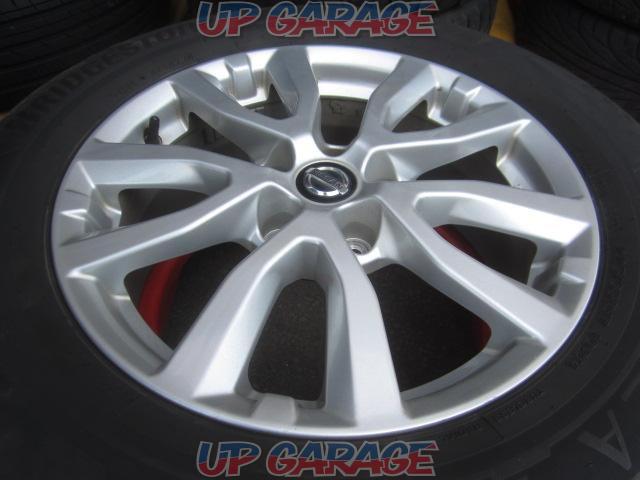 Nissan genuine
Spoke wheels
+
BRIDGESTONE
ALENZA
LX100-02