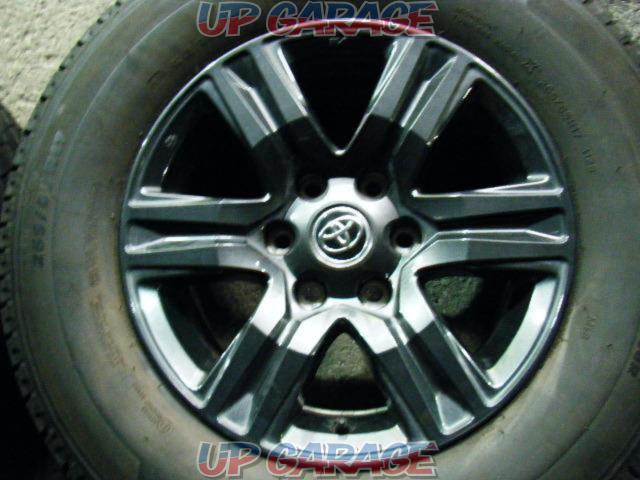 Toyota
Hilux original wheel
+
MICHELIN
LATITUDE
TOUR-05
