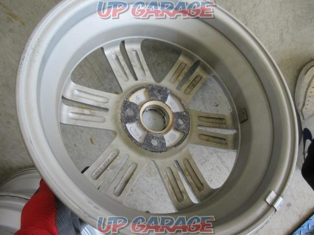 Daihatsu genuine
Spoke wheels-03