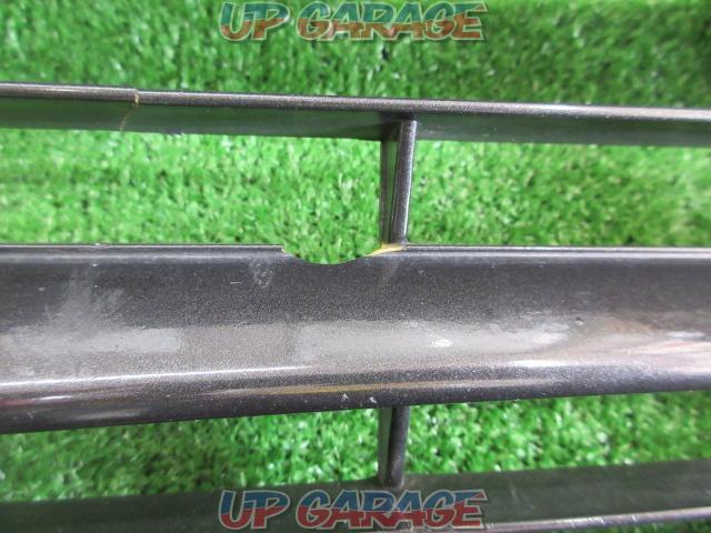Toyota
Hiace 200
Type 2 genuine front grille-07