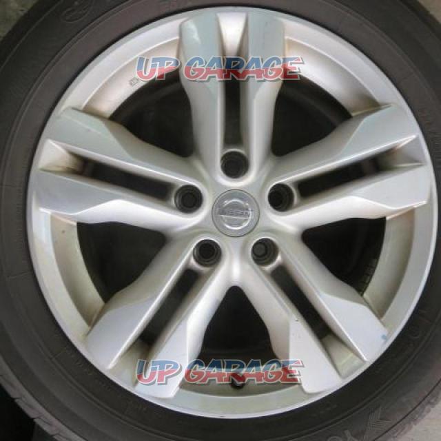 Nissan
X-TRAIL
Original wheel
+
YOKOHAMA
BluEarth
E51A-03
