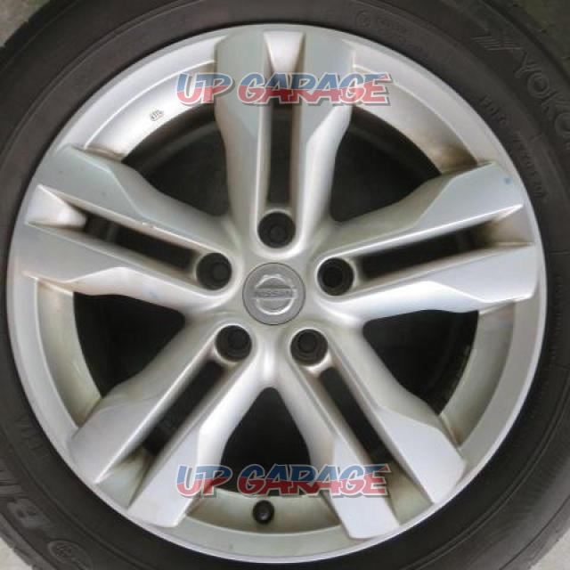 Nissan
X-TRAIL
Original wheel
+
YOKOHAMA
BluEarth
E51A-04