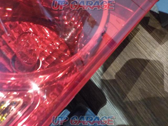 Outer side only Honda genuine tail lens/Accord-04