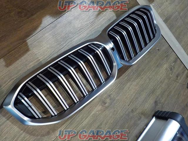 BMW
G20 series 3 series late model genuine grill-03