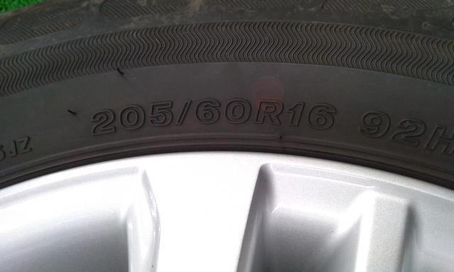 TOYOTA (Toyota)
90
Noah original wheel
+
BRIDGESTONE
ECOPIa
EP150-10