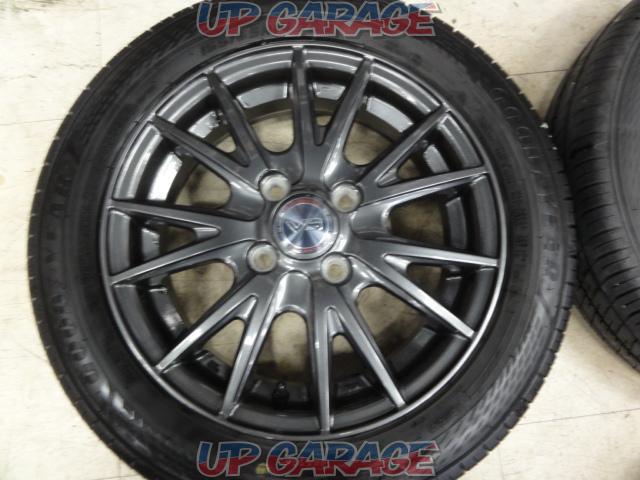 Unknown Manufacturer
VS
Spoke wheels
+
Tire GOODYEAR
EfficientGrip
Eco
EG02-05