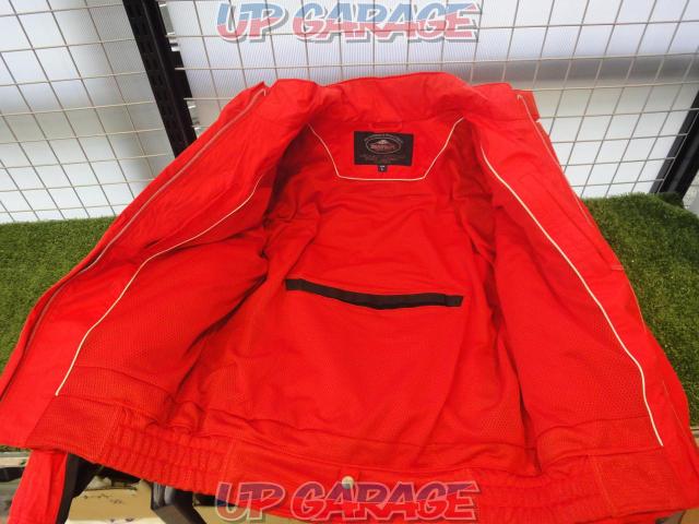 Kushitani
Nylon jacket (with mesh jacket inside)
Yoshimura
Size L-07