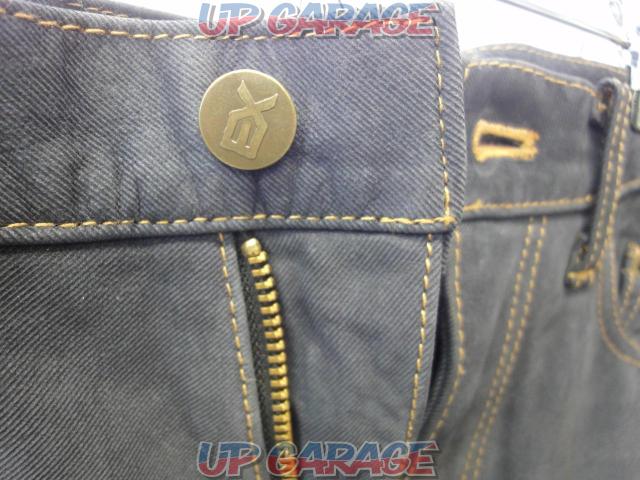 Kushitani
EXPLORER
JEANS
W32
Leather jeans-02