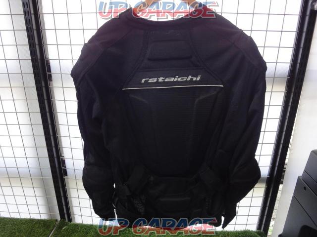 Mesh jacket
black
Size 3XL-03