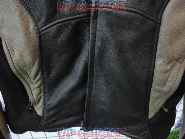 Dainese
Leather jacket
Black / gray
Size 48-03