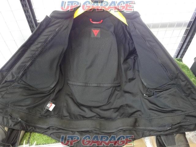 Dainese
Leather jacket
Black / gray
Size 48-09