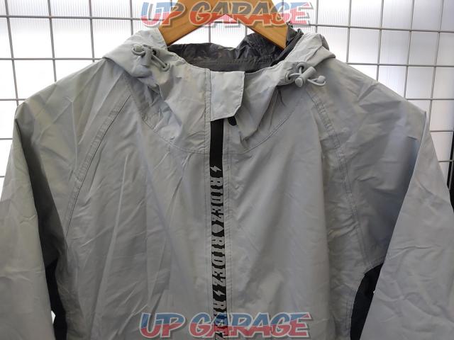[
RIDEZ

M size
MICRO
RAINJACKET
SILVER
MCR01
SV
M
Silver
Macro Rain Jacket
Height 165-175
Chest 88-96
Waist 76-84-04