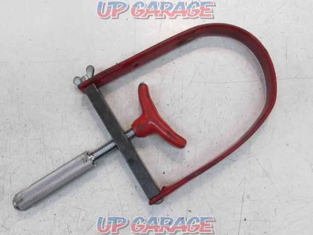 Unknown Manufacturer
Band holder
To remove the pulley-02