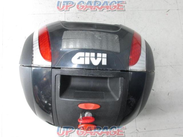GIVI (ENT)
B33 Monolock Case (with base)
Capacity about 33L-04