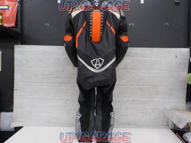 ARLEN
NESS (Allenes)
Racing suits
LS1-9767
Size: LW-02