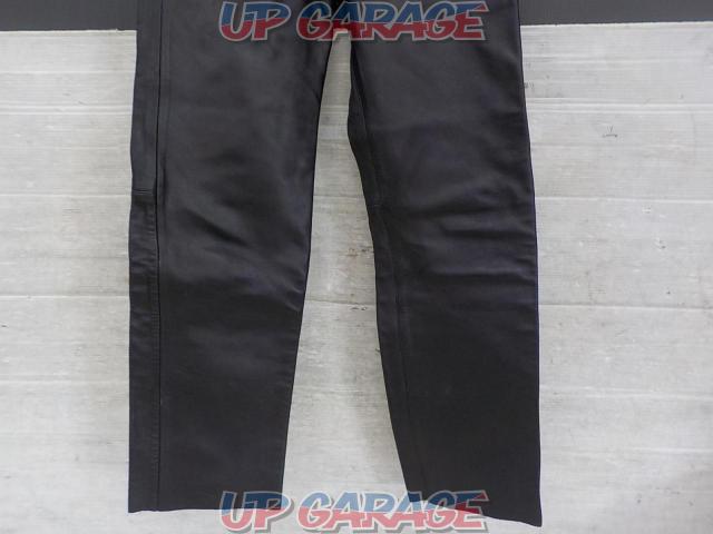 Harold
Daniell
Leather pants
Size: L-06