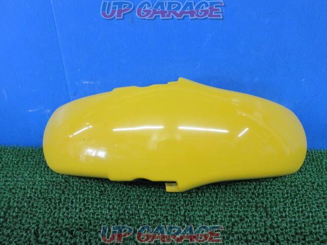 Unknown Manufacturer
Front fender (yellow)
CB400SF (NC31)-02