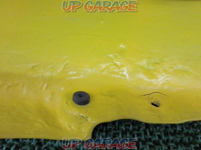 Unknown Manufacturer
Front fender (yellow)
CB400SF (NC31)-07