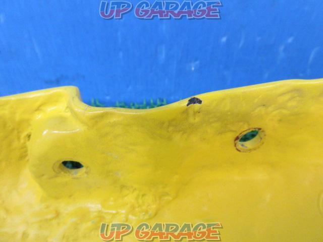 Unknown Manufacturer
Front fender (yellow)
CB400SF (NC31)-08