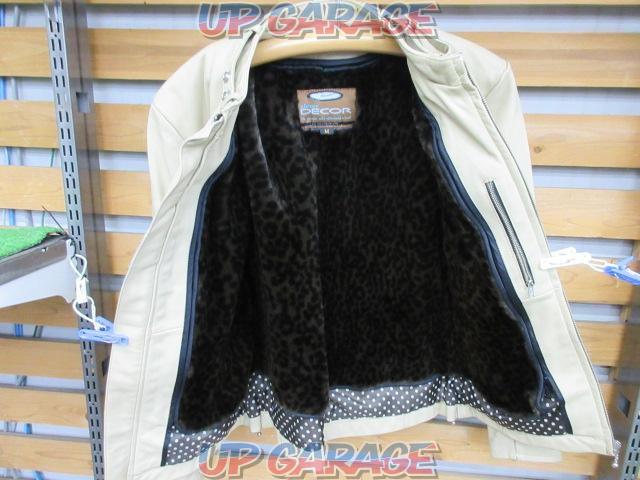 GP Company
CleverDECOR
FTL-106
Leather jacket
Ladies M size-05