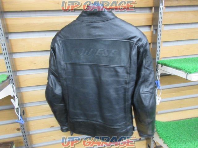 DAINESE
STRIPES
D1
LEATHER jacket
Size 50-02