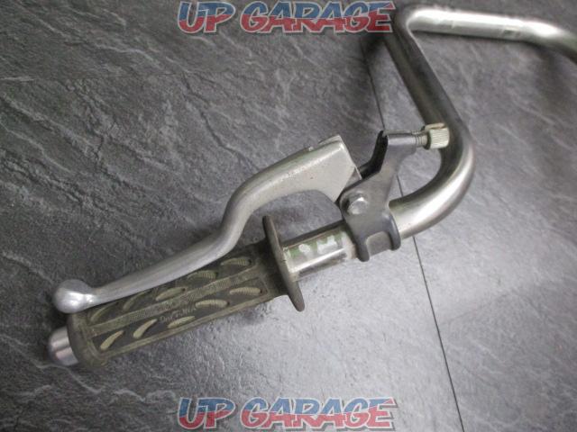 Manufacturer unknown Up handle
Gorilla (year unknown) removal
UP about 22-03