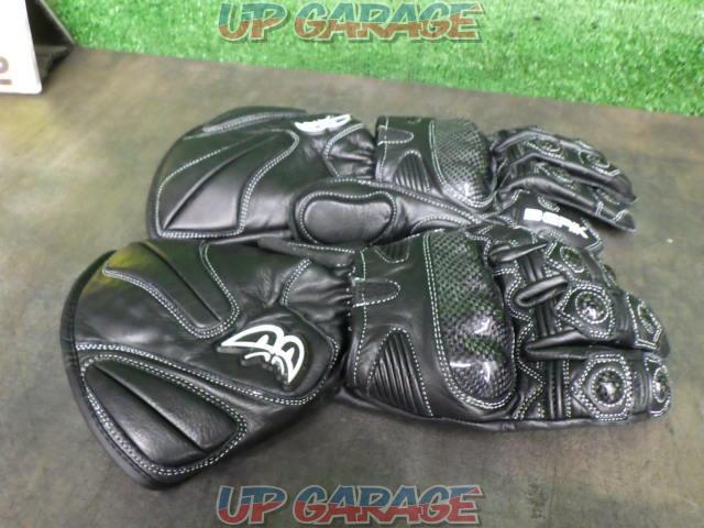 BERIK Racing Gloves
Size XL-04