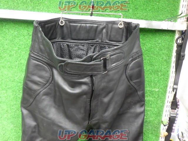BIKERS Leather Touring Pants
Size unknown
About XXL-02