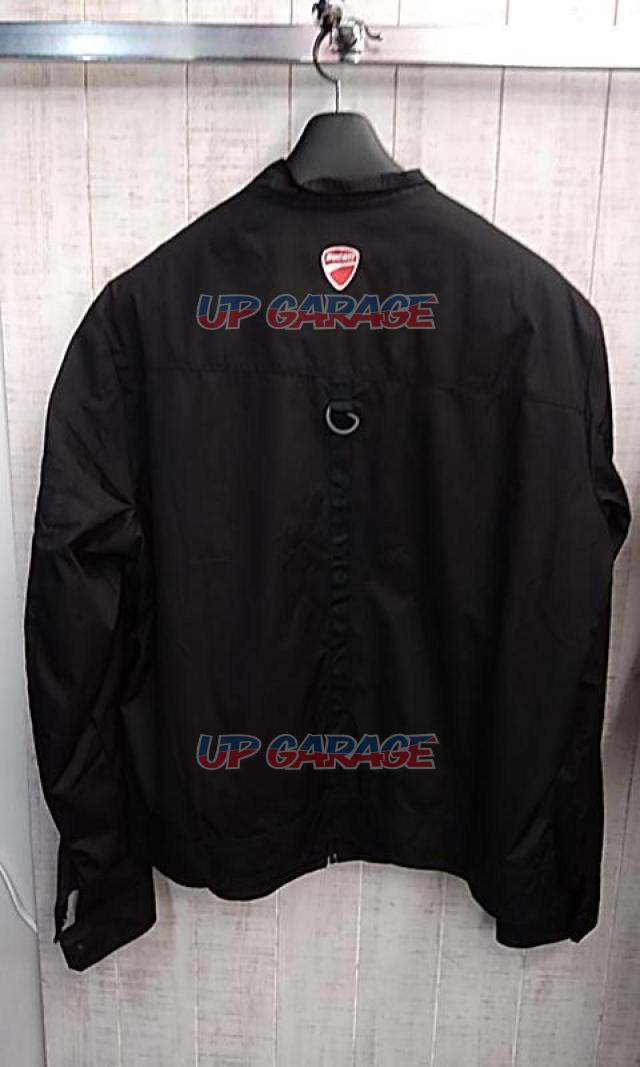Size: XL (US)
DUCATI
Nylon jacket-03