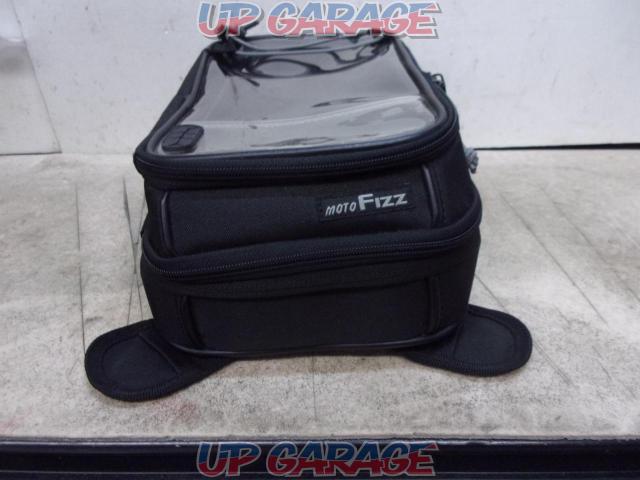 [MOTO
FIZZ Smart Tank Bag M
Magnet fixed type-04