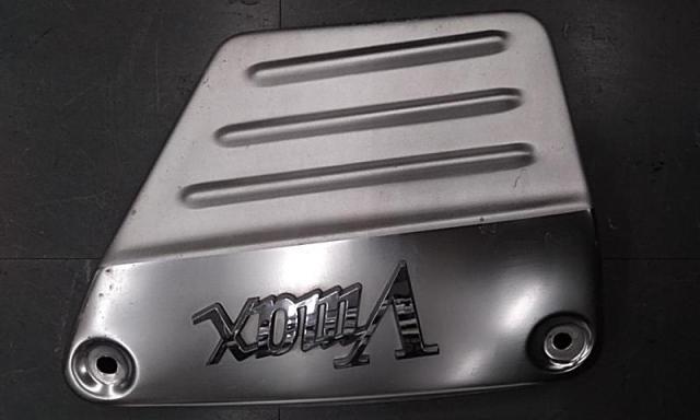 Yamaha
Genuine side cover left and right set
VMAX1200 (around 1994)-03