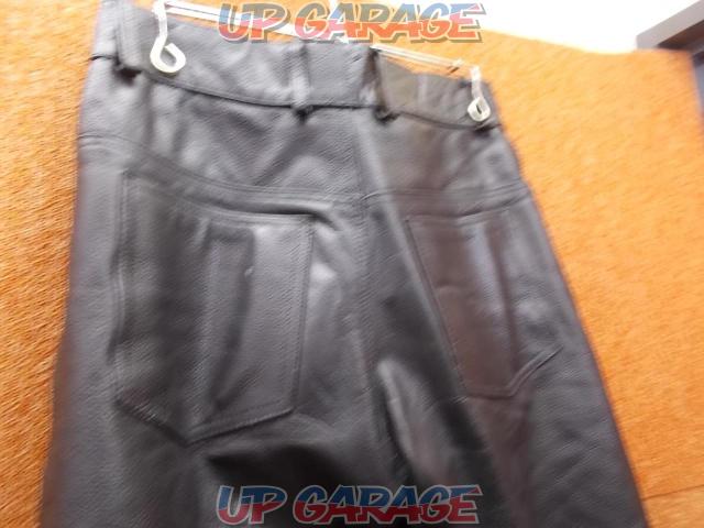 Size: 30
Spoon (spoon)
Leather pants-08