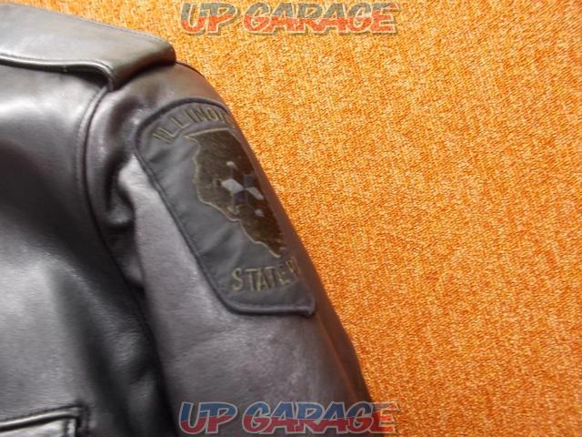 Size: 40
Unknown Manufacturer
Leather jacket-05