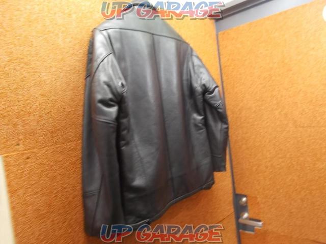 Size: 40
Unknown Manufacturer
Leather jacket-07