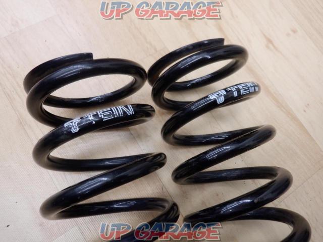 TEIN
Series winding spring
ID:Φ70
Free length: 200mm
Spring rate Unknown]-02