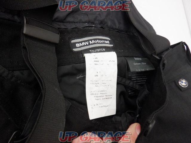 Tag powdered
BMW
Motorrad
Over pants
Size: USA
M-04