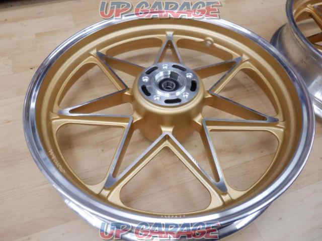 For competitions
Unknown Manufacturer
18 inches
Cast wheel
Set before and after
Zephyr 1100-03
