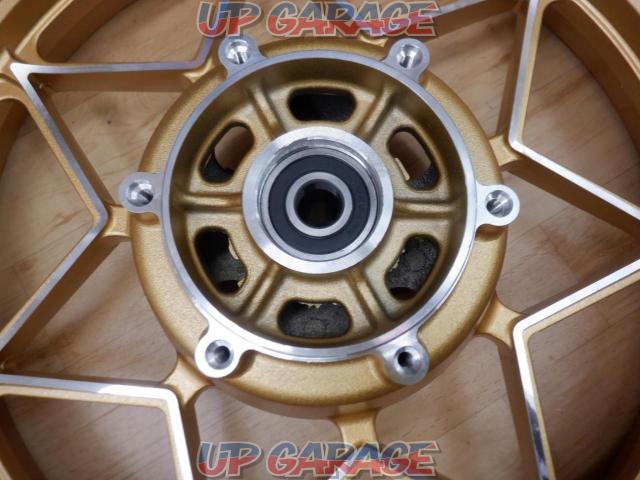 For competitions
Unknown Manufacturer
18 inches
Cast wheel
Set before and after
Zephyr 1100-09