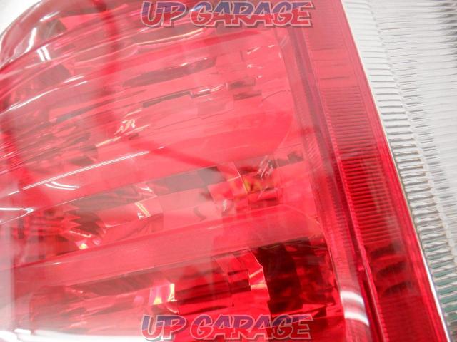 TOYOTA
Genuine tail lamp
Right and left
70 system
Noah
Previous period-04