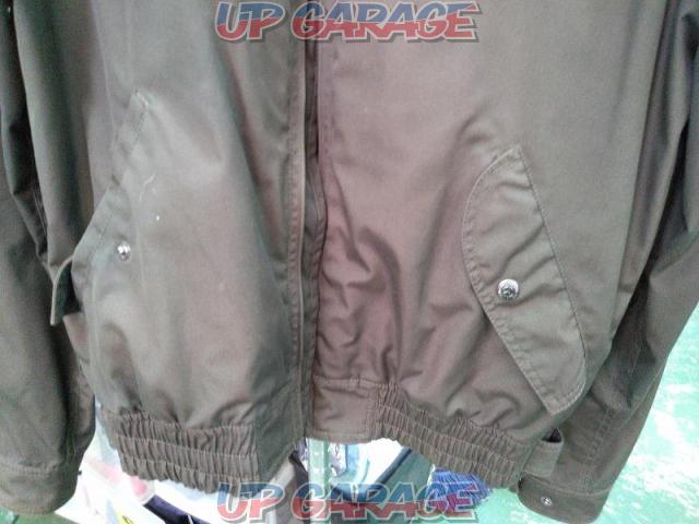 YeLLOW
CORN
Textile jacket-03