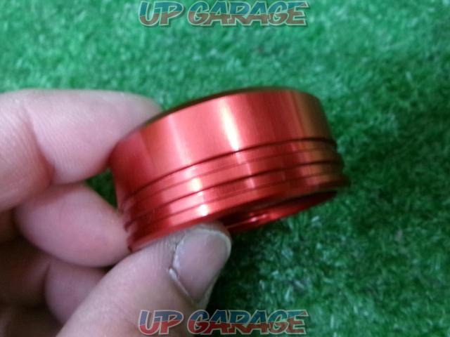 POSH
FAITH
Clutch master cylinder cap inner diameter 35mm
Screw pitch 4mm
500153-02(RED)-05