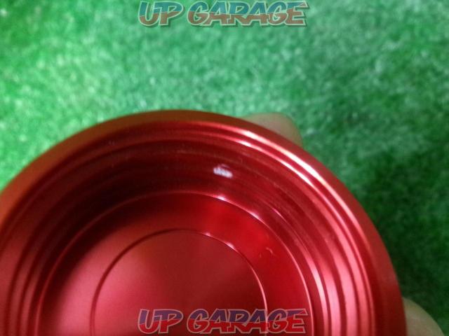 POSH
FAITH
Clutch master cylinder cap inner diameter 35mm
Screw pitch 4mm
500153-02(RED)-06