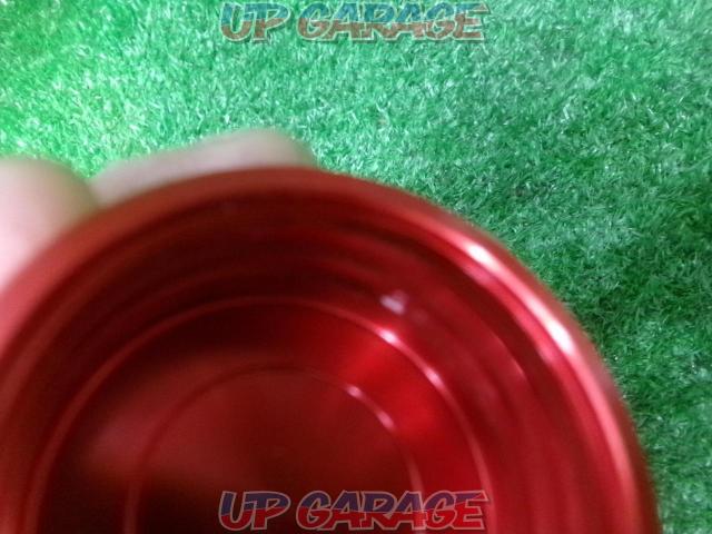 POSH
FAITH
Clutch master cylinder cap inner diameter 35mm
Screw pitch 4mm
500153-02(RED)-07
